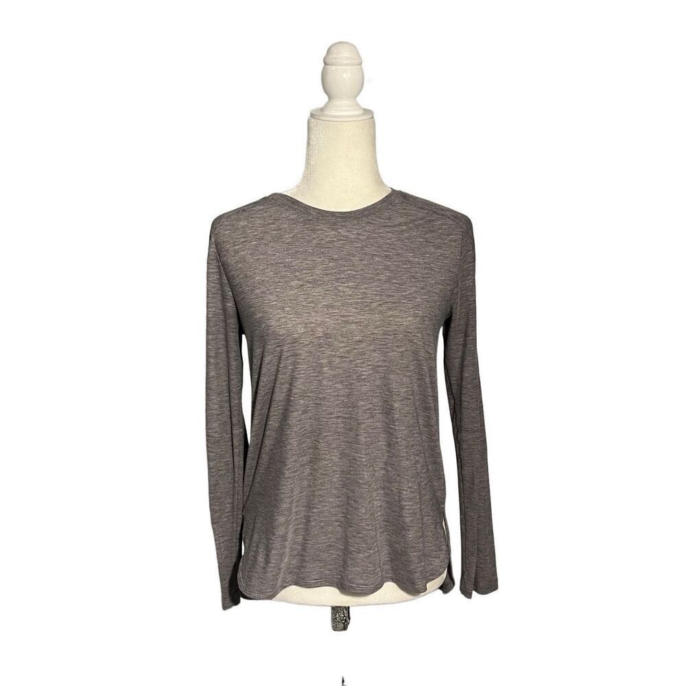 Under Armour gray long sleeve top with triangle cut out back - M